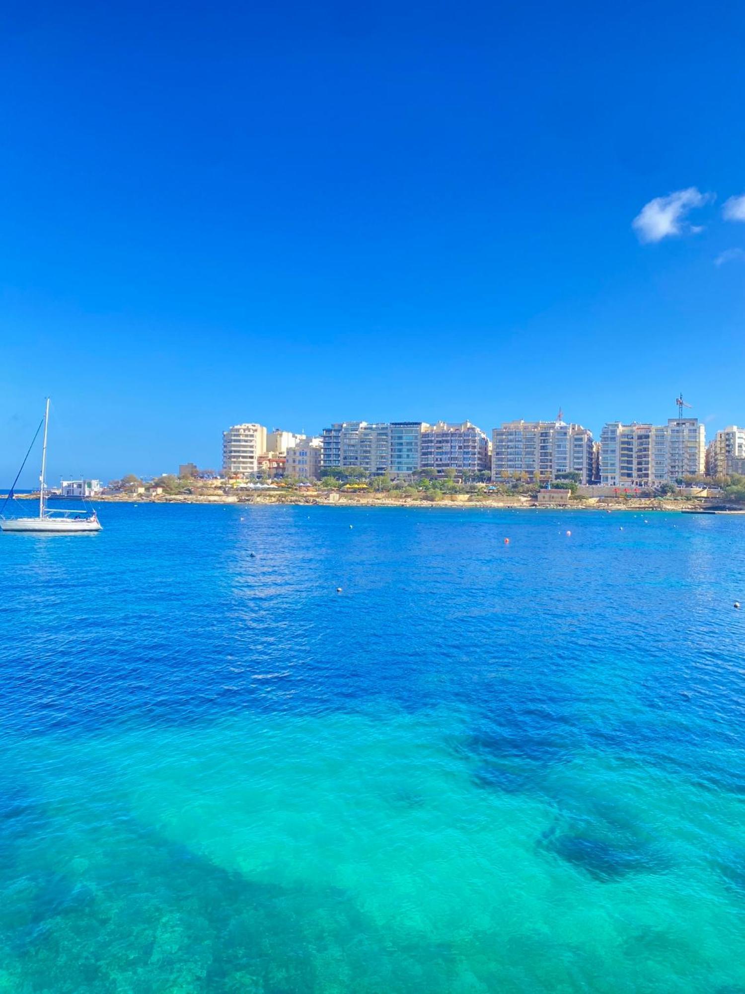 Tigne Sliema Three Bedrooms Apartment Luaran gambar