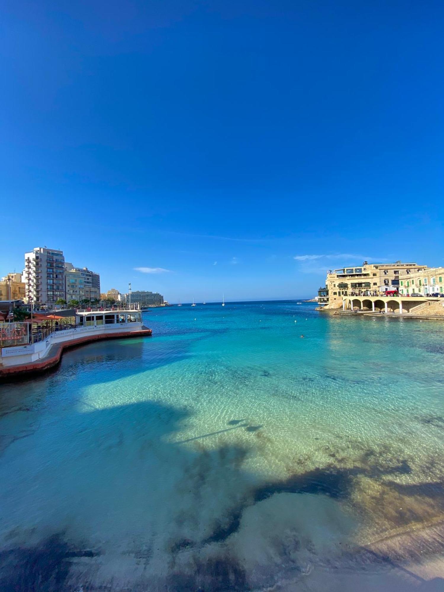 Tigne Sliema Three Bedrooms Apartment Luaran gambar