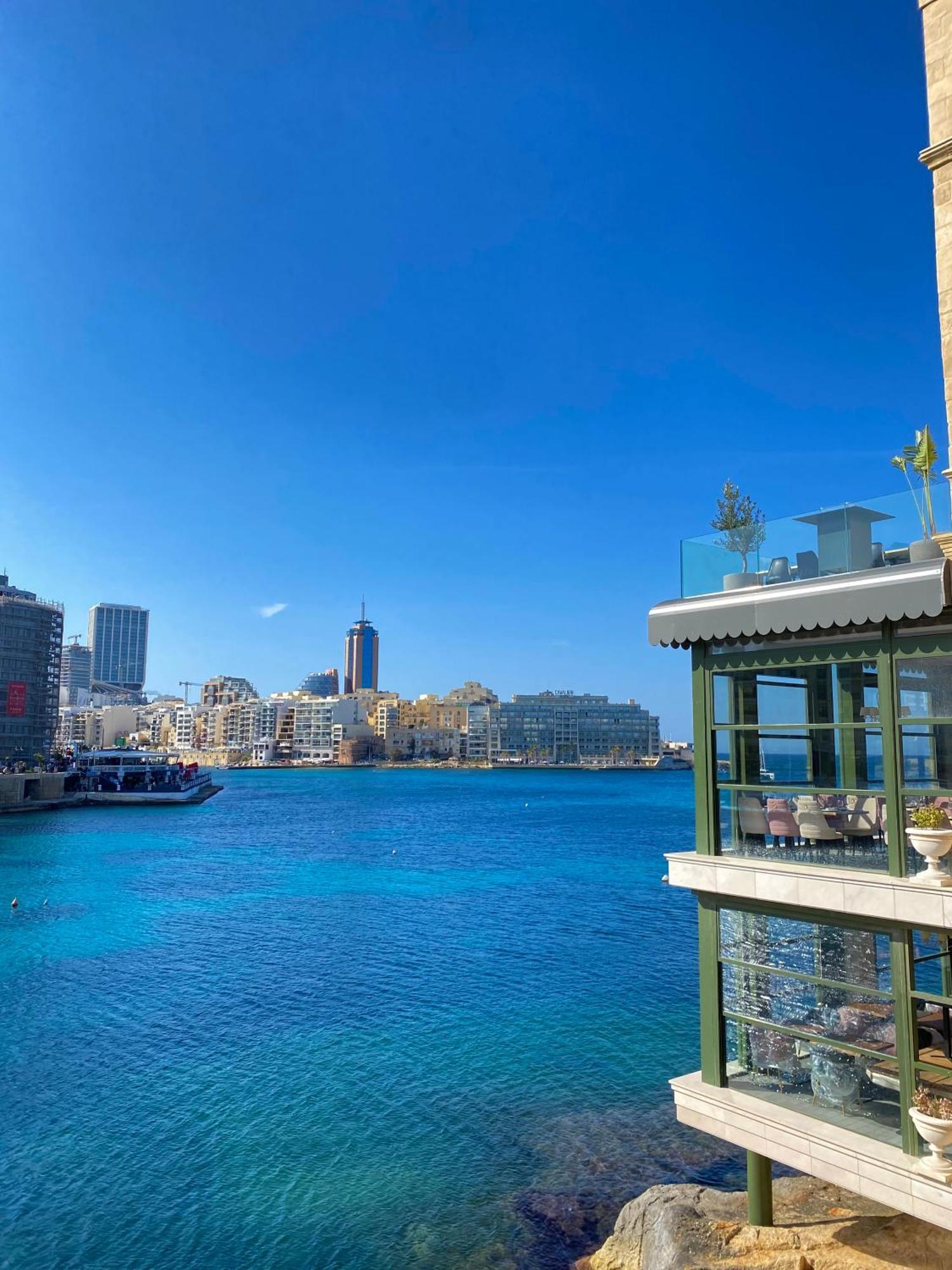 Tigne Sliema Three Bedrooms Apartment Luaran gambar